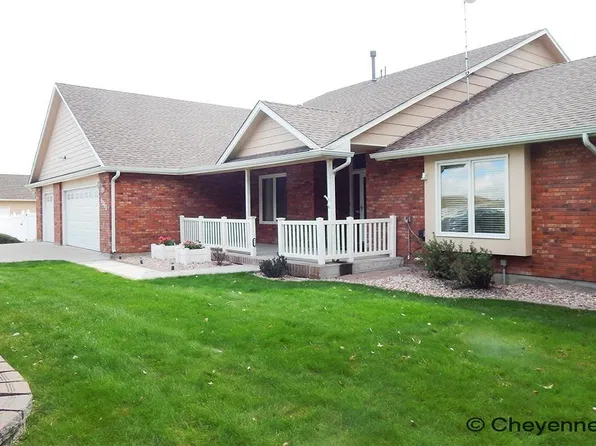 1113 Twin Mountain Rd, Cheyenne, WY 82009