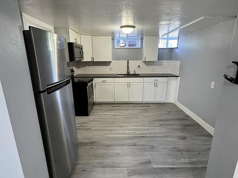 4206 W Annapolis Dr — Photo 9