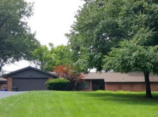 277 Southmoreland Pl, Decatur, IL 62521