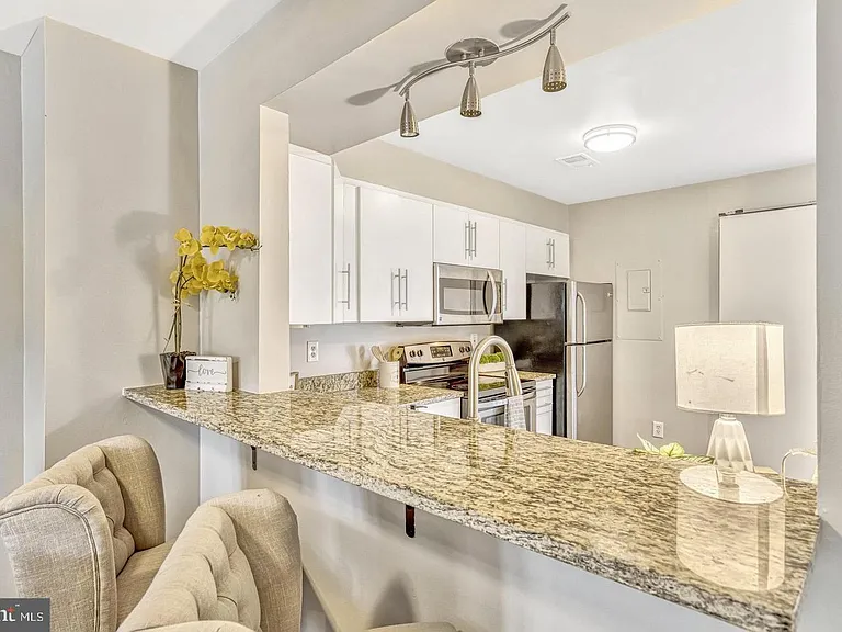 12163 Presidio Way — Photo 8