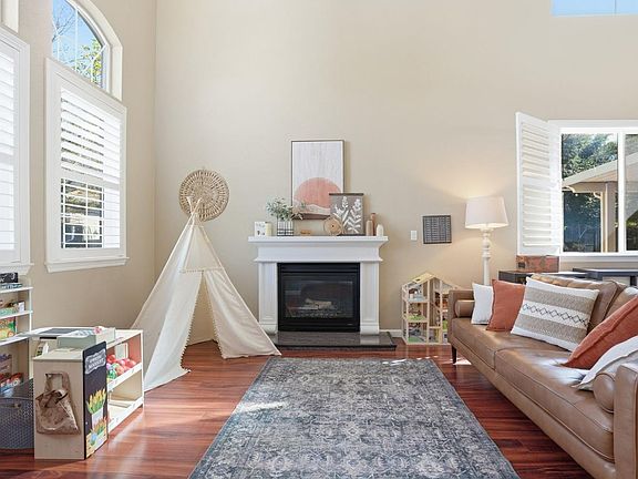 4th image of 2305 Paper Bark Ct