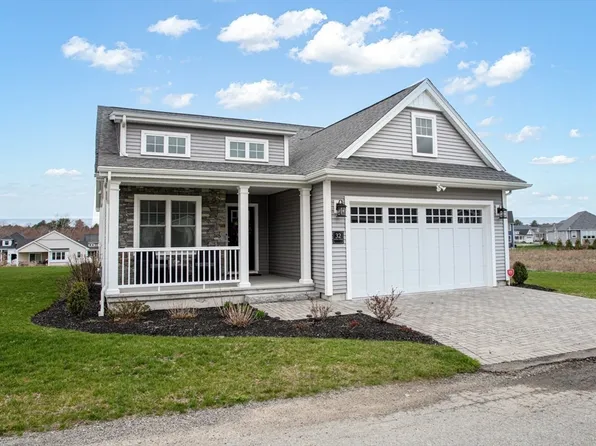 32 Sophia Dr, Rehoboth, MA 02769