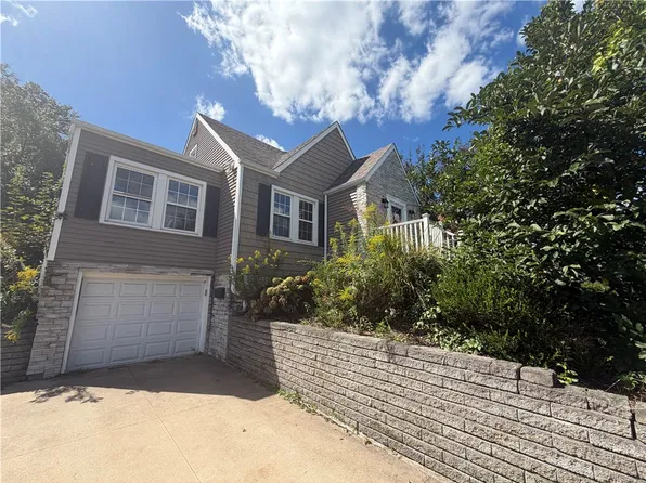 1910 Fawcett Ave, White Oak, PA 15131