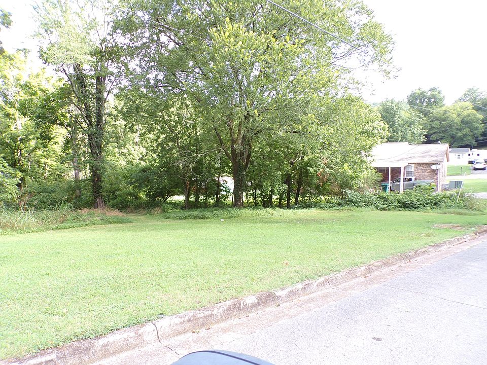 1st image of 639 W Woodring St