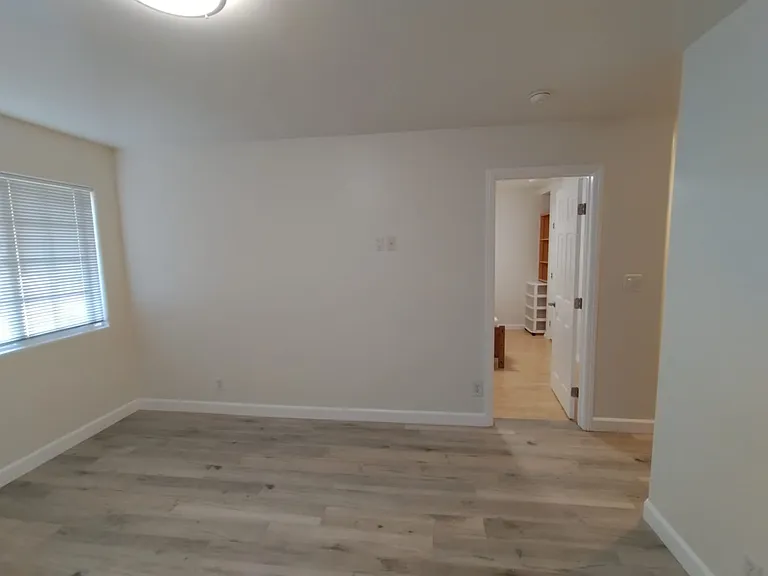 5892A Wheelhouse Ln — Photo 3