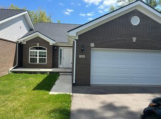 26640 Orchard Lake Rd #8, Farmington, MI 48334