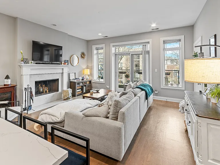 1513 W Diversey Pkwy #1517-3W — Photo 4