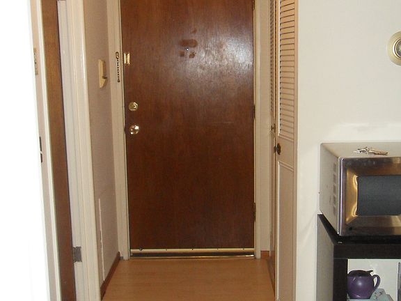 4th image of 2801 Girard Ave S APT 301