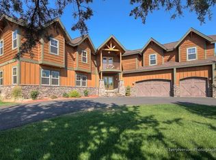 515 Nutcracker Dr, Redmond, OR 97756