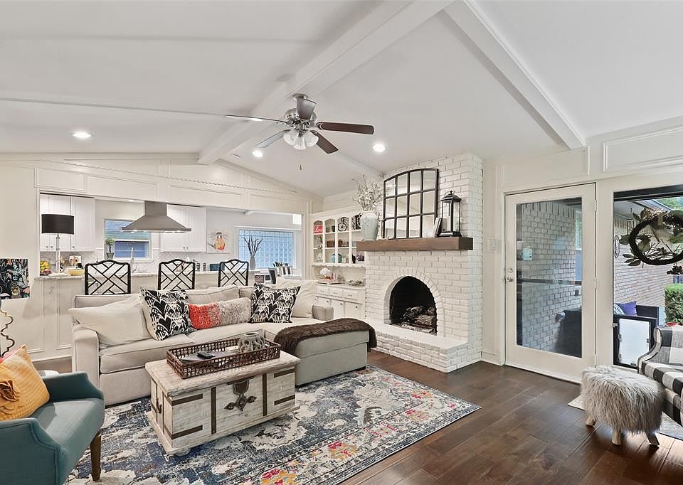 1st image of 11105 Carissa Dr