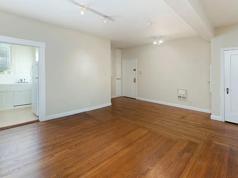1722-1728-1730 Sacramento St — Photo 1