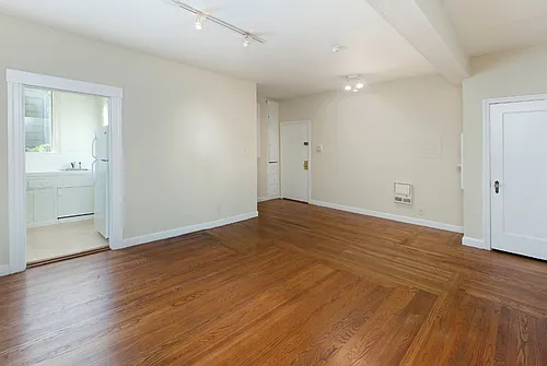 1722-1728-1730 Sacramento St Photo 1