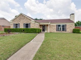 909 Melissa Ln, Garland, TX 75040