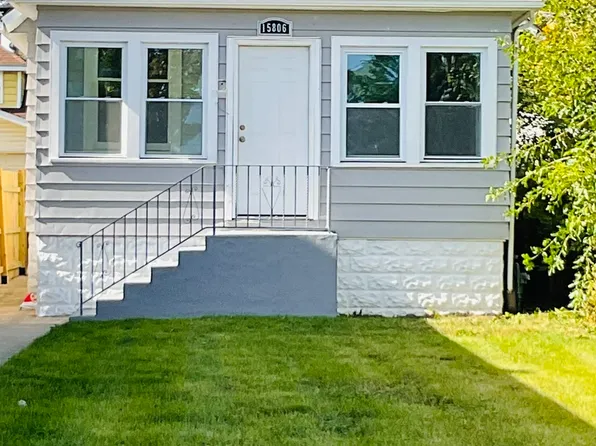 15806 Finch Ave, Harvey, IL 60426