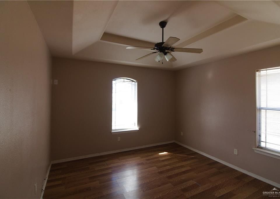 2nd image of 2805 S Delta Dr