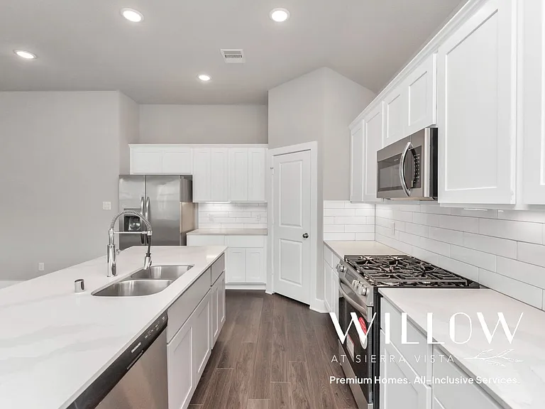 1218 Scarlet Creek Dr — Photo 22