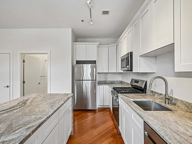 Lauderdale Lofts — Photo 6