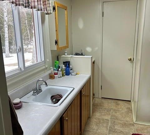 5th image of 312 Division St