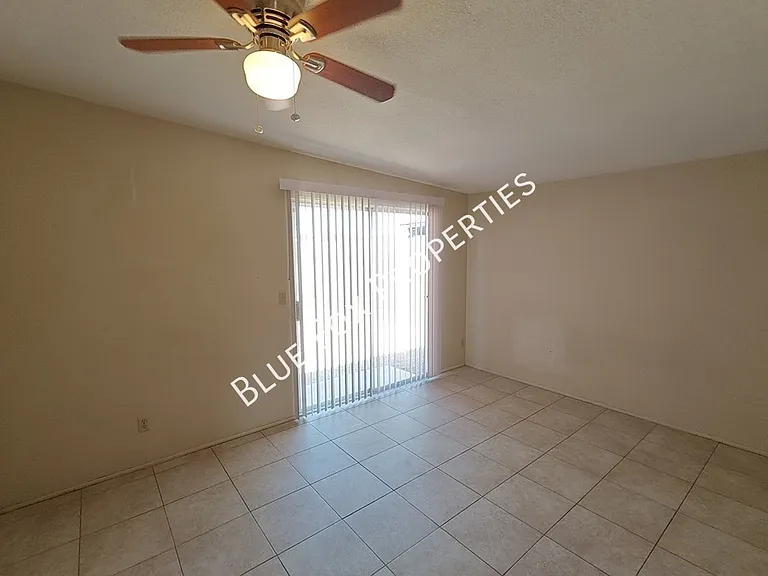 2618 S Camino Seco — Photo 12