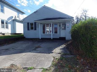 1461 W Main St, Valley View, PA 17983