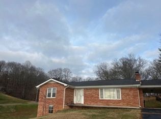 1612 Sky View Dr, Kingsport, TN 37660