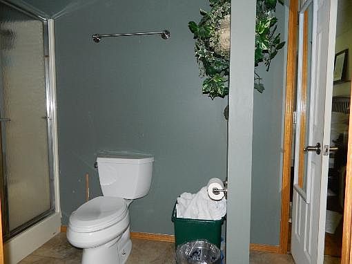 4th image of 1207 W Briarwood St
