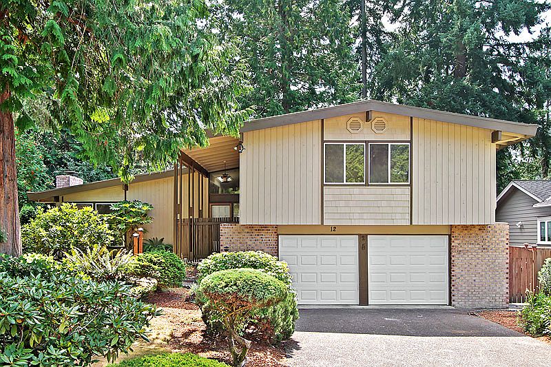1st image of 12025 NE 67th St