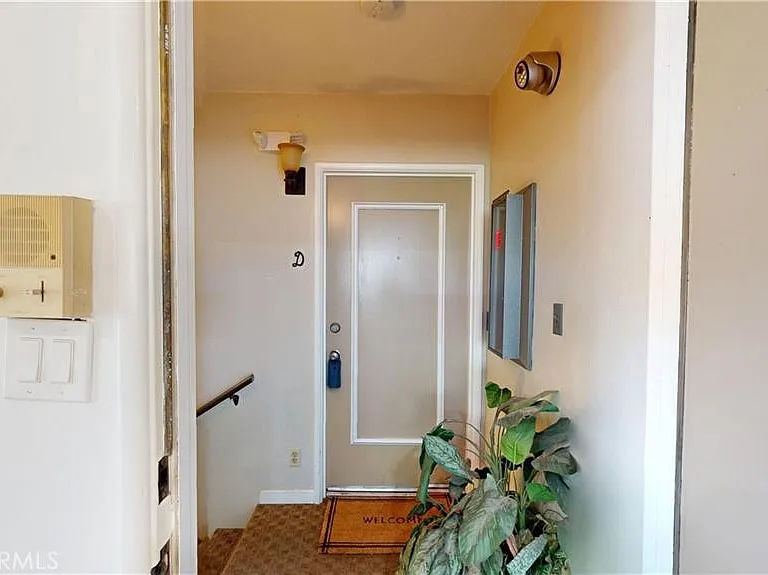 1354 Shadow Ln — Photo 9