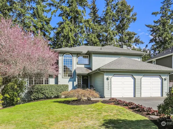 26240 Montera Loop NE, Kingston, WA 98346