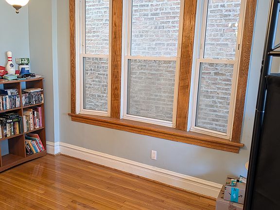 2nd image of 4723 N Maplewood Ave #2