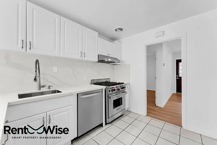 110 Cuesta Dr — Photo 13