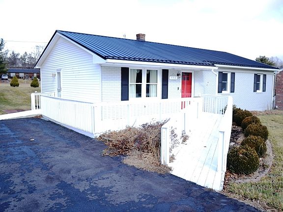 4th image of 730 Rolling Hills Dr
