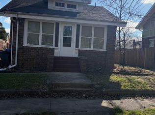 10 Berenz Pl, Bloomington, IL 61701