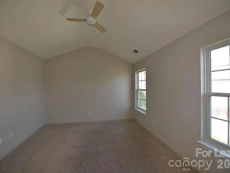 12531 Deaton Hill Dr — Photo 19