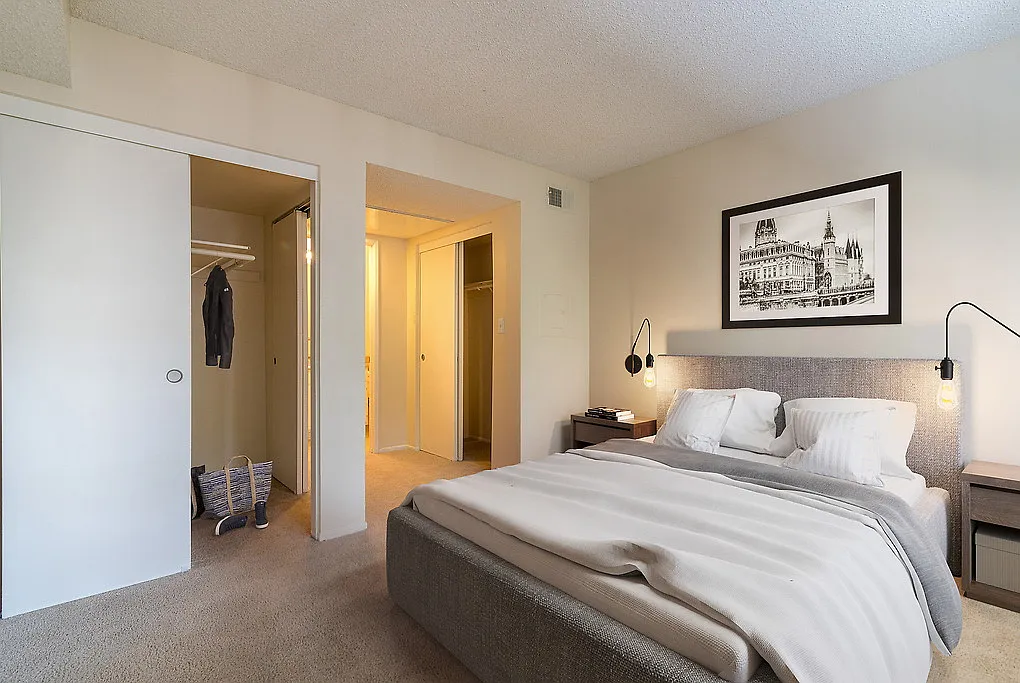 Mariners Place — Photo 4