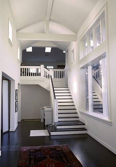 2nd image of 4555 Encino Ave