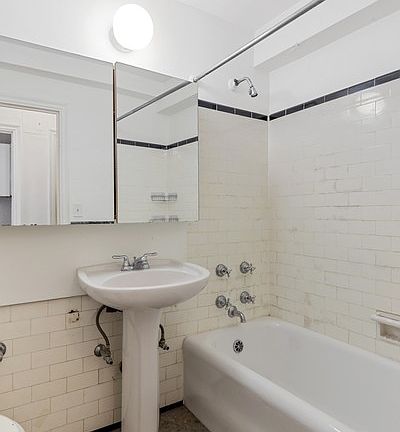 5th image of 433 W 34th St APT 14-D
