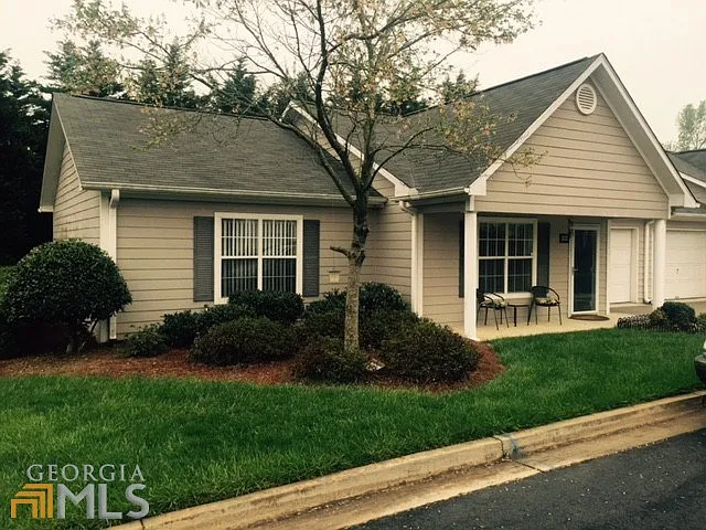 3032 Bentley Park Cir photo 1