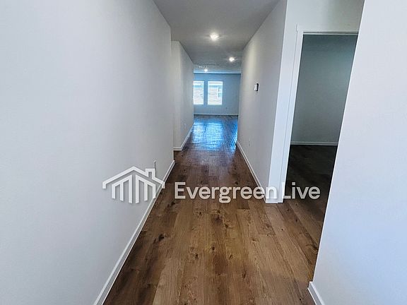 2nd image of 10375 Buffalo St