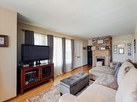 5th image of 6665 Delbarton St