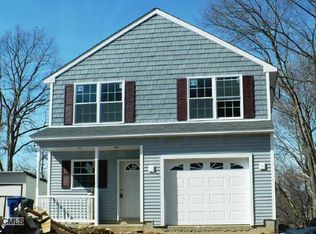 Pearl Lake Rd, Waterbury, CT 06701