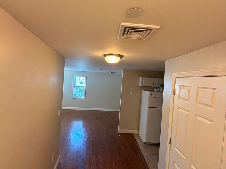 80 Middle St #102 — Photo 2