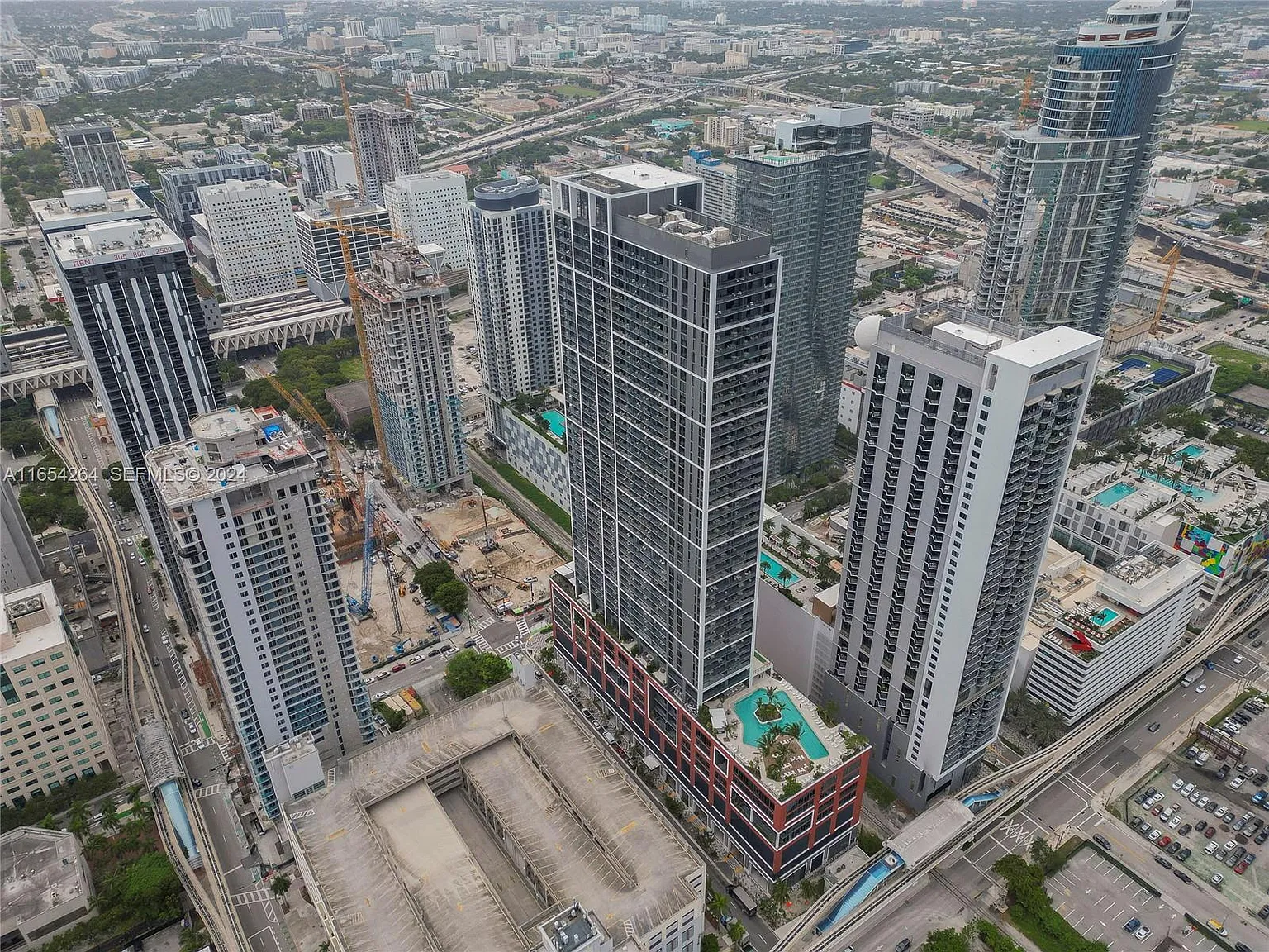 2 bed, $6,800 — Photo 2