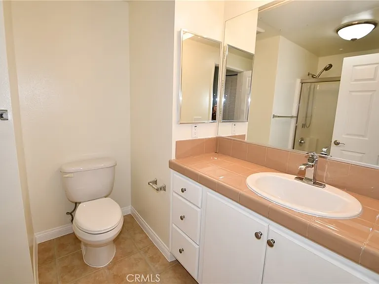 2742 Cabrillo Ave #302 — Photo 21
