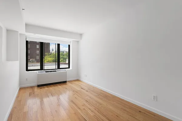 Rented by Manhattan Miami Real Estate | media 38