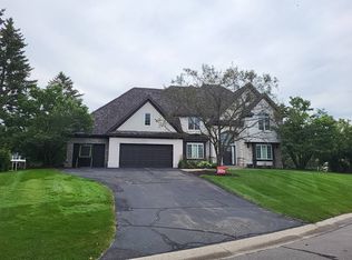 10451 White Tail Xing, Eden Prairie, MN 55347
