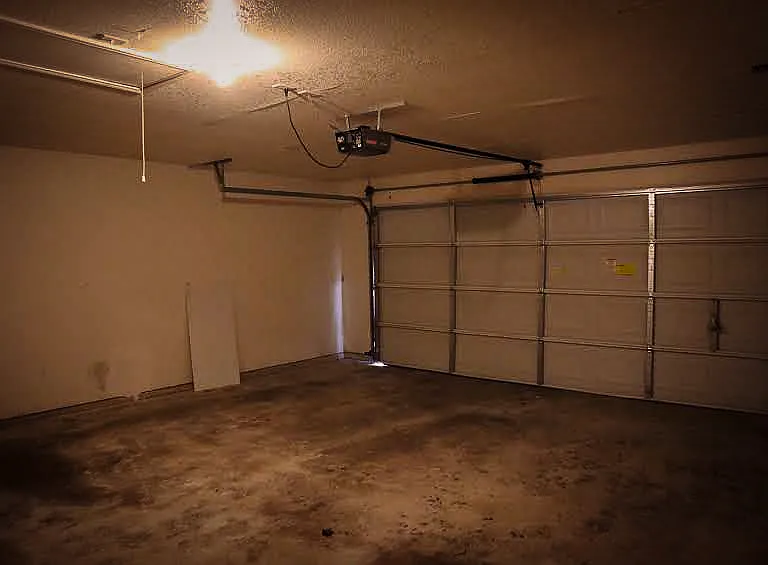 5208 Bridle Dr — Photo 9