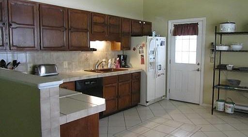 5th image of 25 Mary Dr