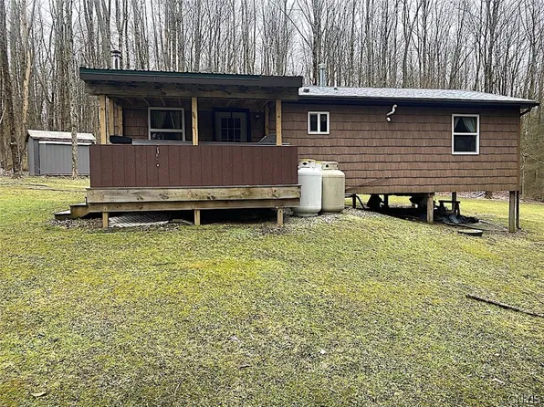 7523 Miller Rd W, Almond, NY 14804
