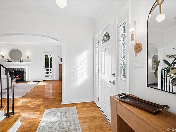 4th image of 41 Thornbury Road